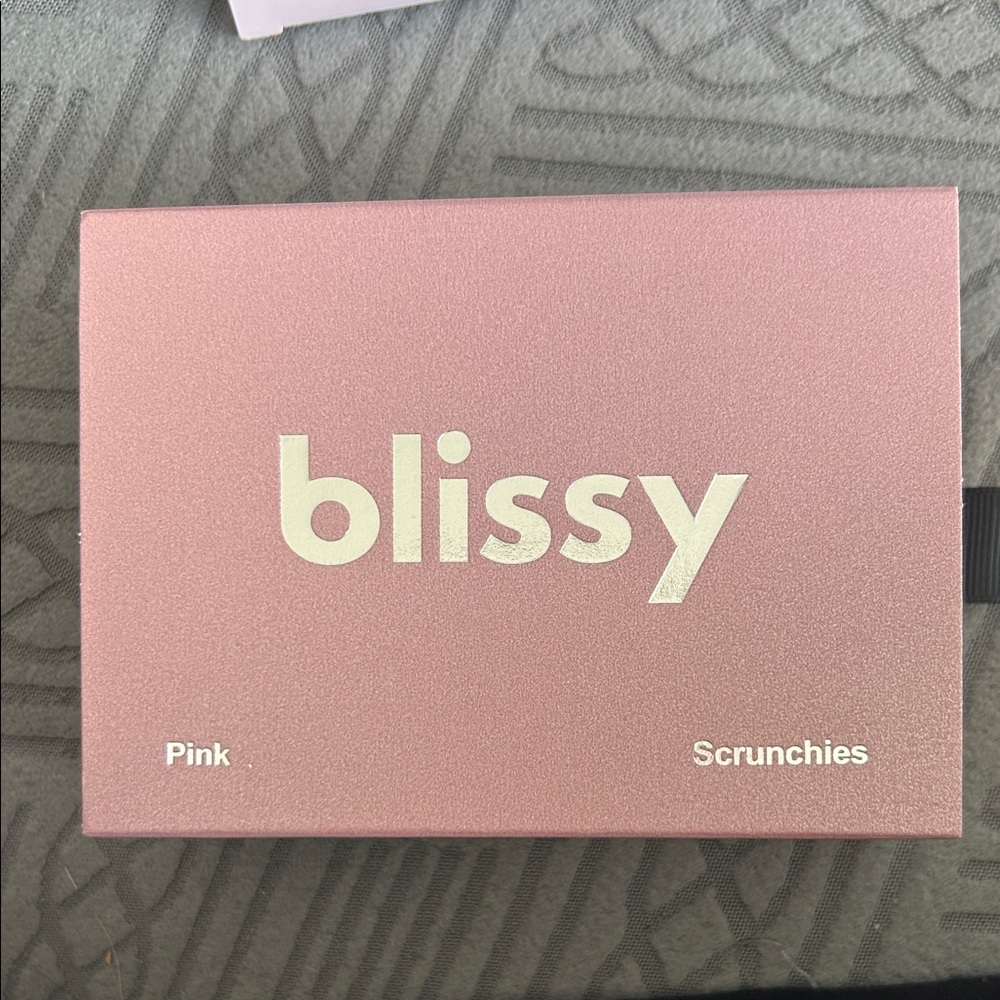 Bliss Pink scrunchies SILK